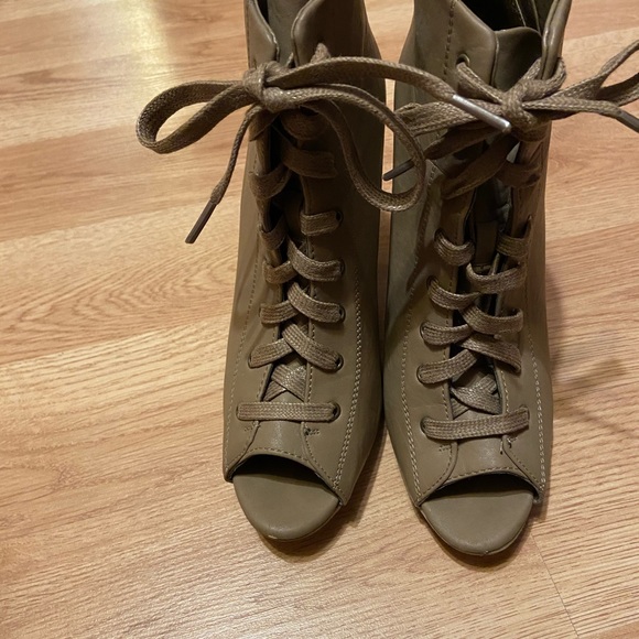 Charlotte Russe Shoes - Women’s Ankle booties